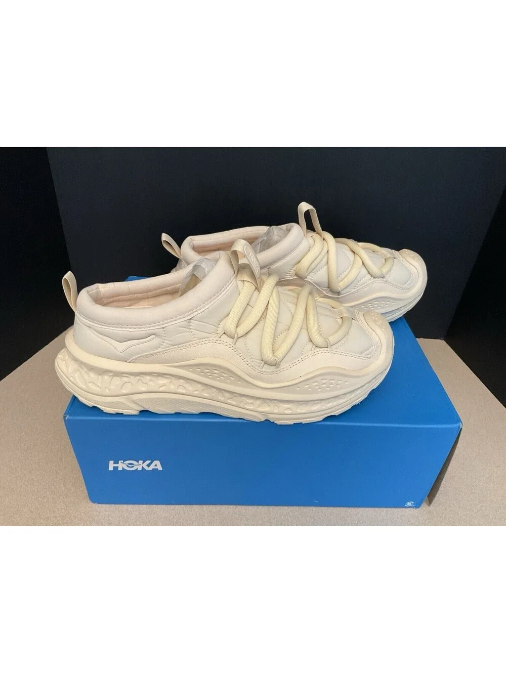 New! Womens Hoka One One  U Ora Primo Vanilla Cream Recovery Shoes. Size 11.